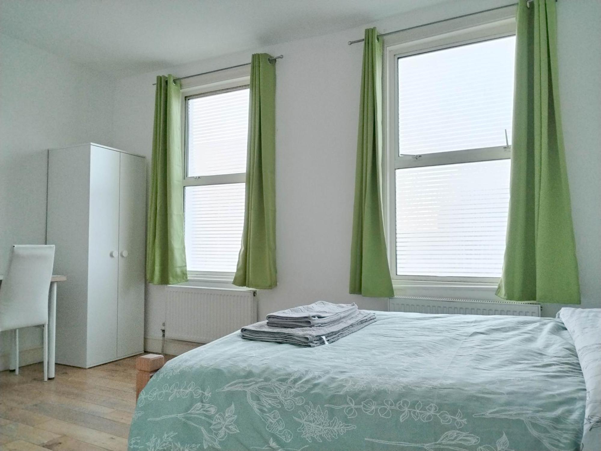 Cosy Rooms Near Canary Wharf & The O2 Лондон Экстерьер фото