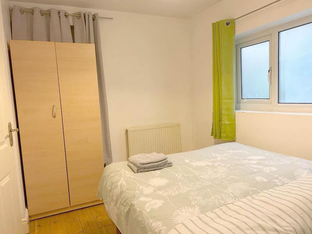 Cosy Rooms Near Canary Wharf & The O2 Лондон Экстерьер фото